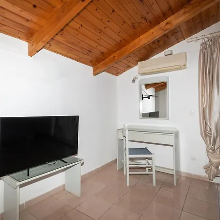 Apartment Markella By 